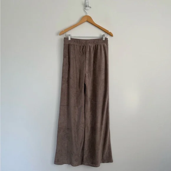 Beyond Yoga Tropez Terrycloth Pull-On Pant - Picture 7 of 9